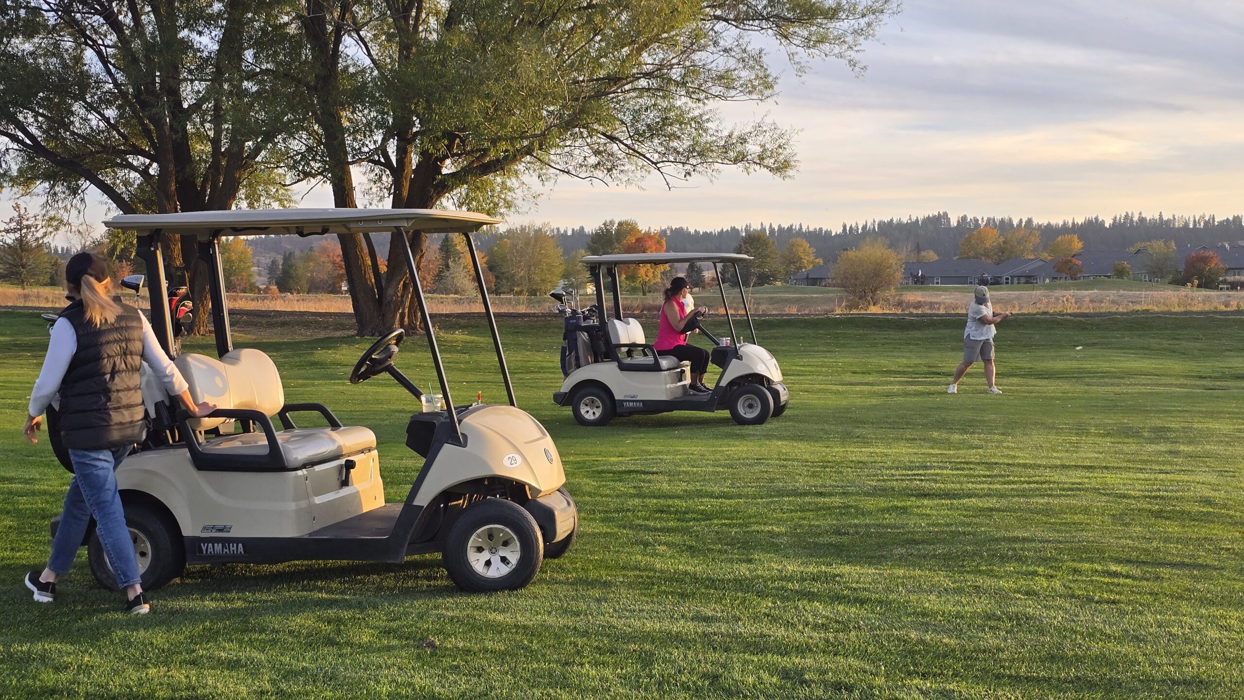 Ladies Sip and Swing at The Plains Golf Course
